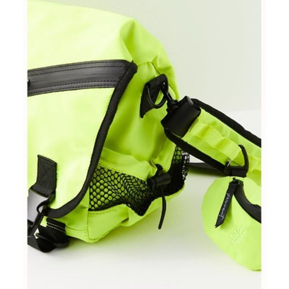 NWT-Free People Neon Lime Move With It Messenger Bag - Picture 3 of 6